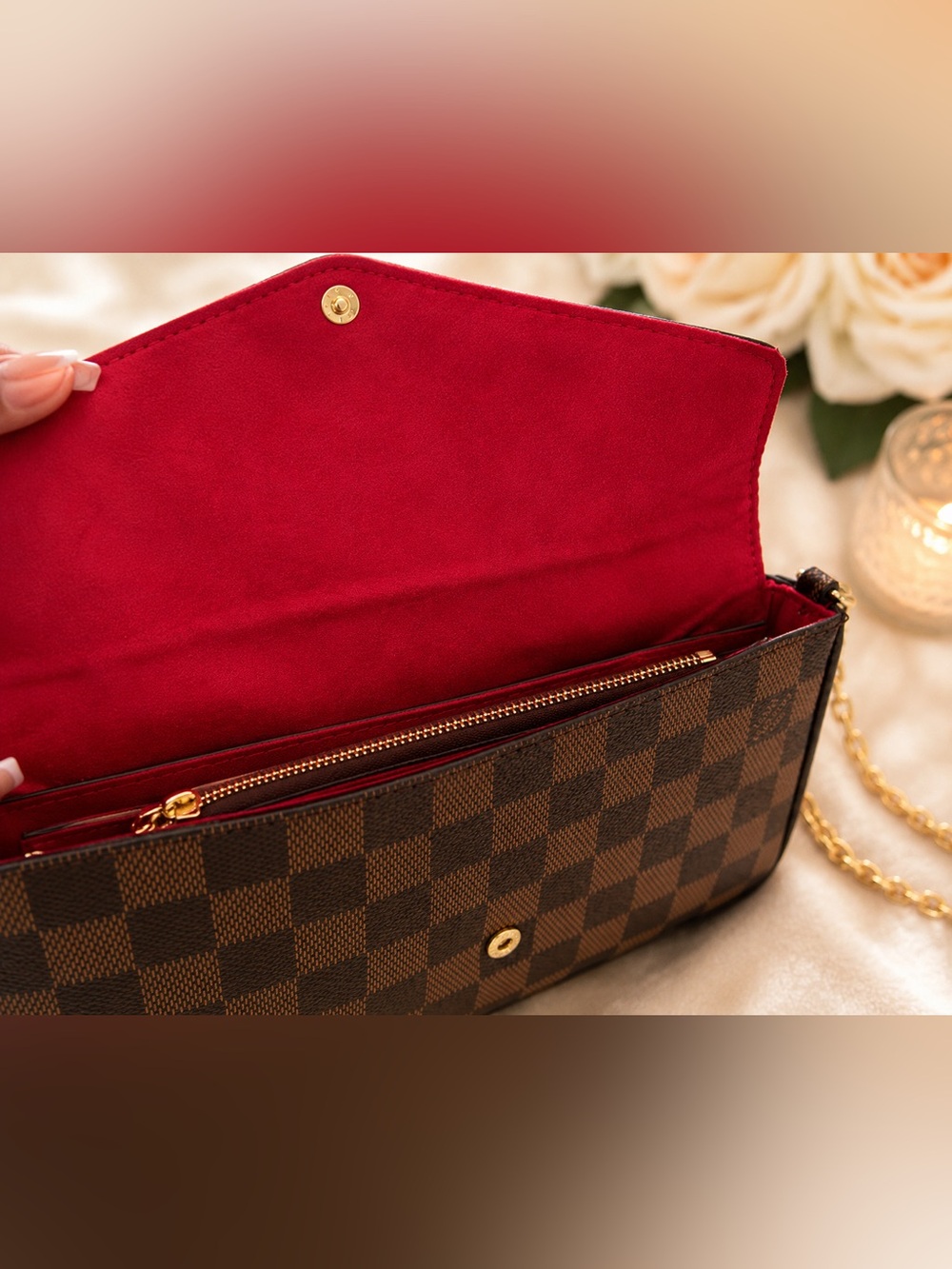 L V 1:1 Monogram Envelope Clutch - Brown 1:1 - Picture 4 of 5